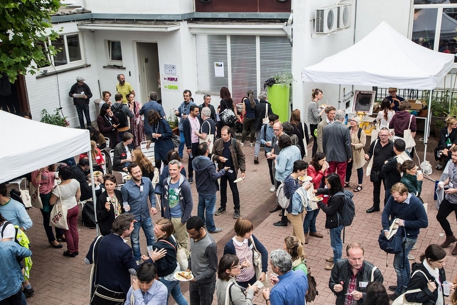 Joint activities at SMart-managed spaces